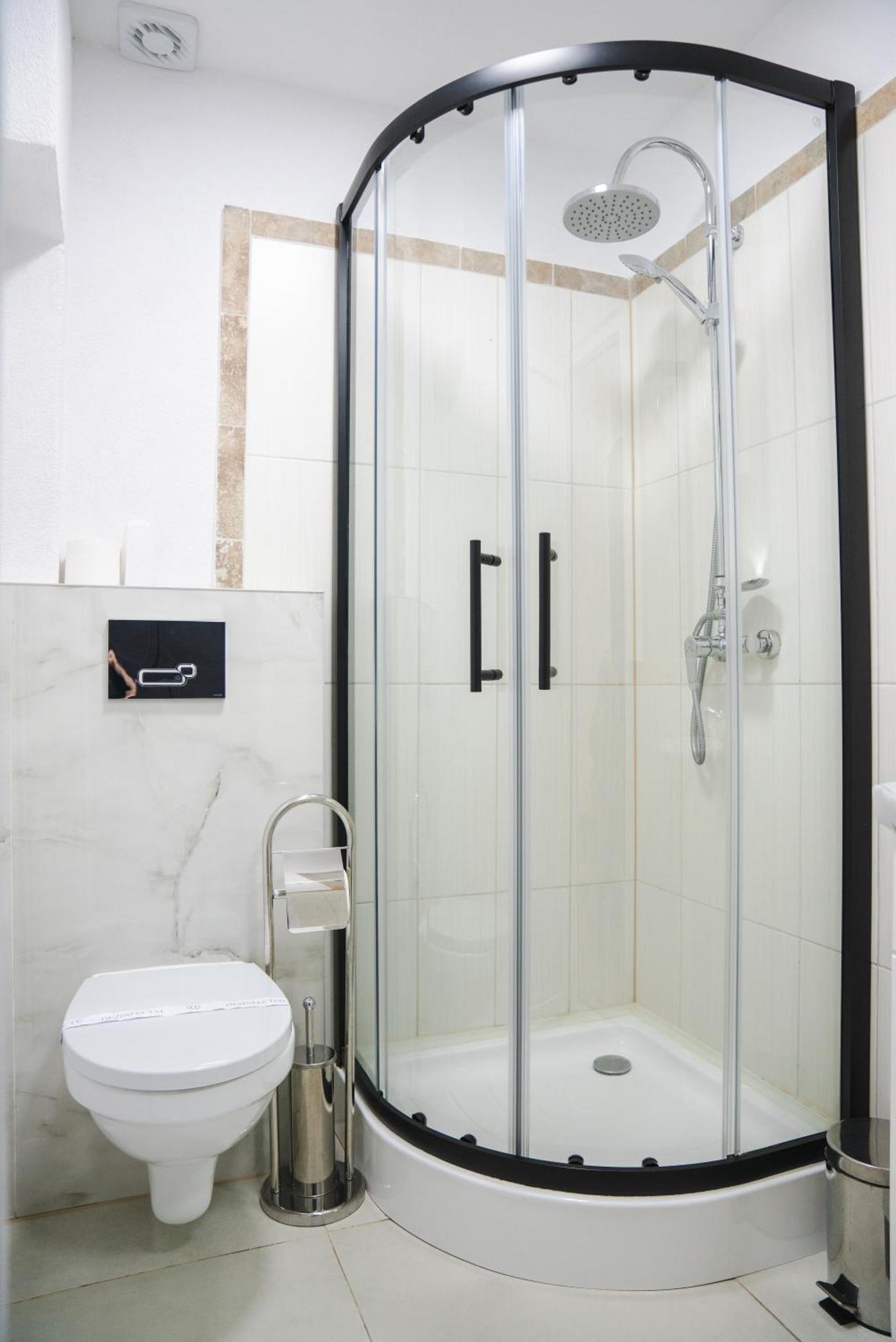Myda Hotel Apahida Bagian luar foto